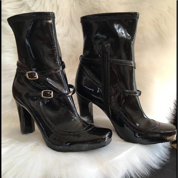 🆕 BCBGeneration, Shimmery Patent Booties, Sz 7.5 - Picture 2 of 4